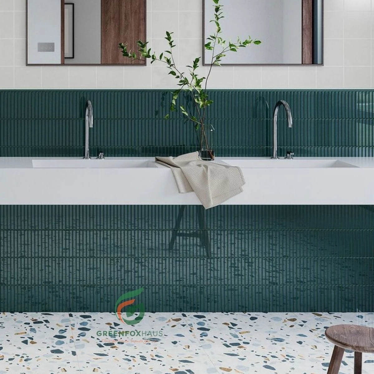 Gạch thẻ mosaic xanh đậm ốp vách lavabo phòng tắm sang trọng