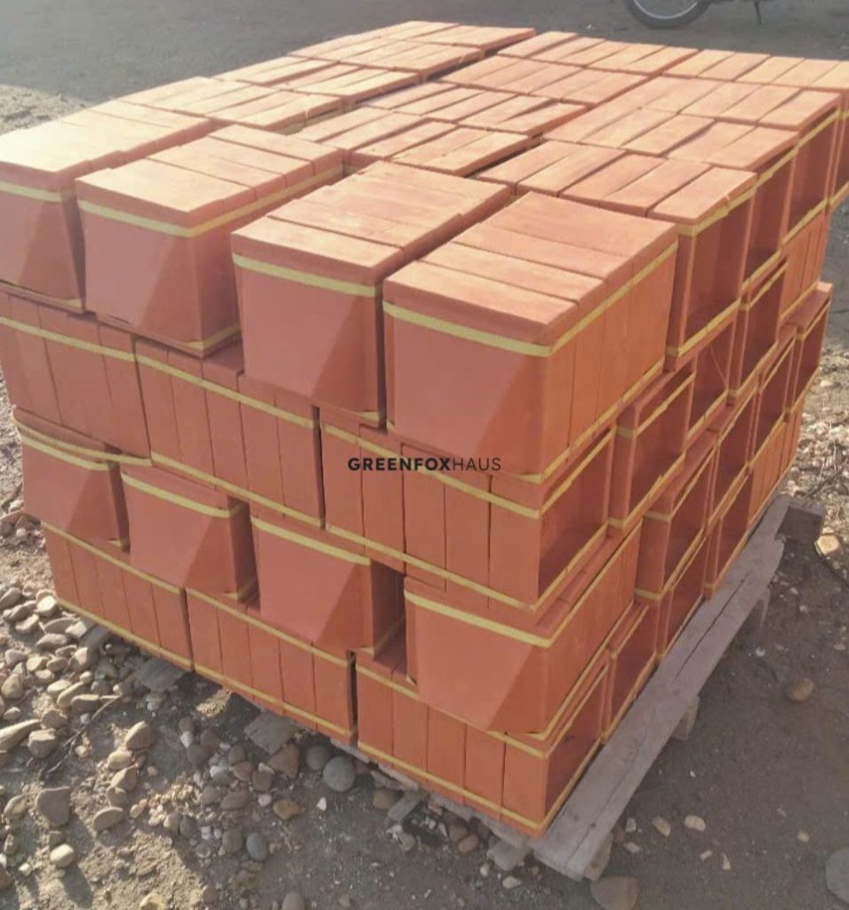 Gạch bánh ú đất nung terracotta đóng gói thực tế trên pallet