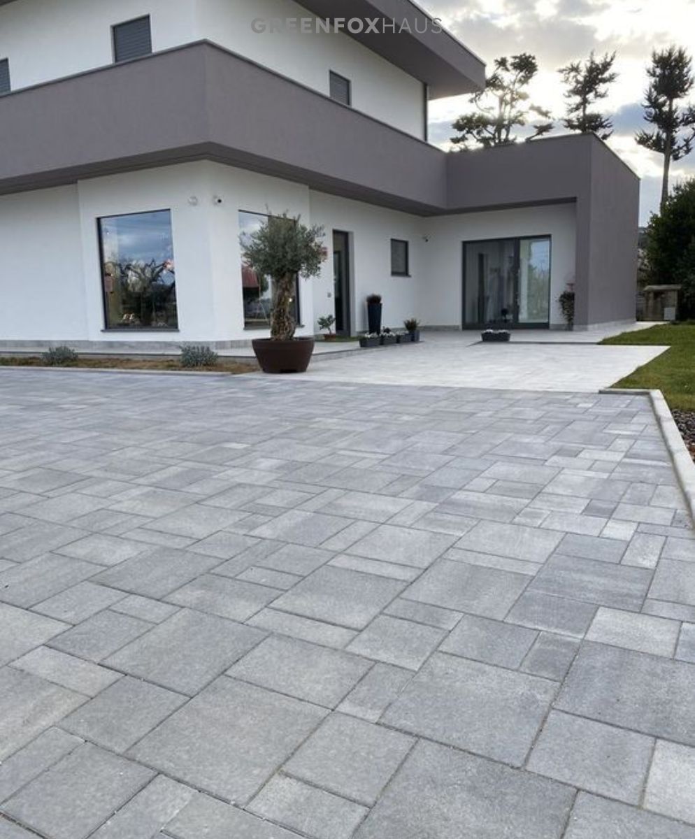 phối cảnh gạch lát nền sân vườn đẹp sử dụng gạch vân giả đá