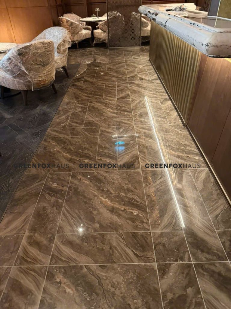 Gạch bóng 800x800 vân đá lát sàn khu nhà hàng JW Marriott Hotel & Suites Saigon do Greenfox cung cấp