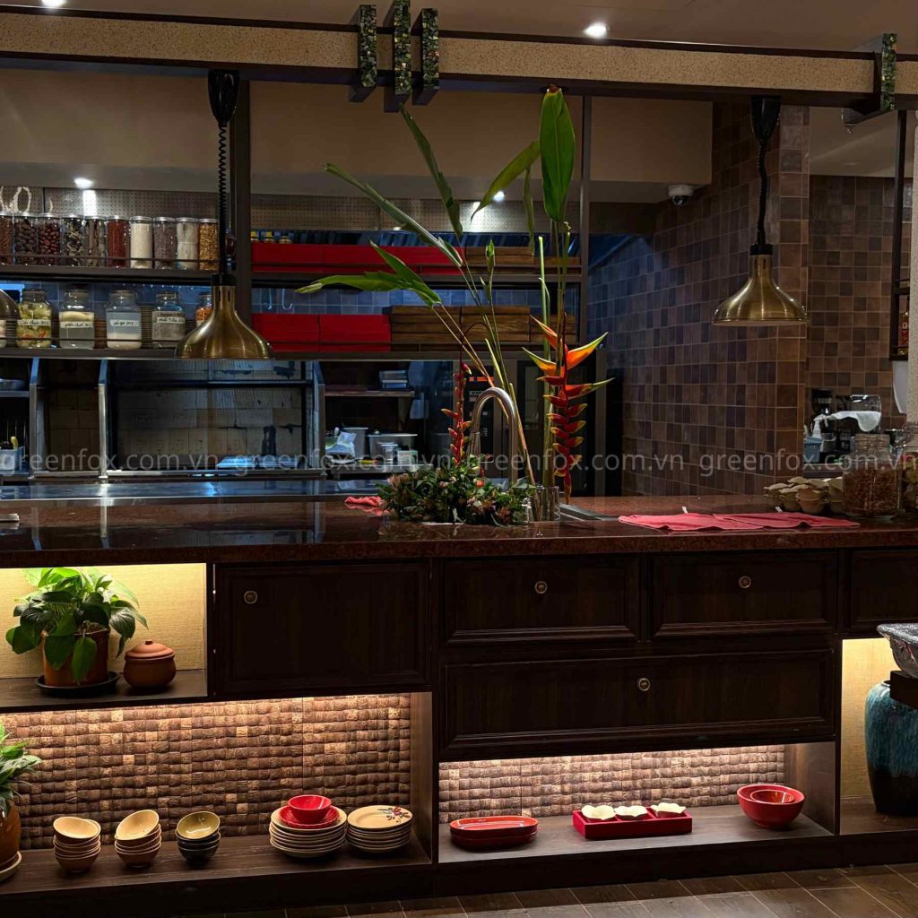 Gạch giả thẻ vuông 300x600 ốp tường bếp nhà hàng SON chống bám bẩn Greenfox
