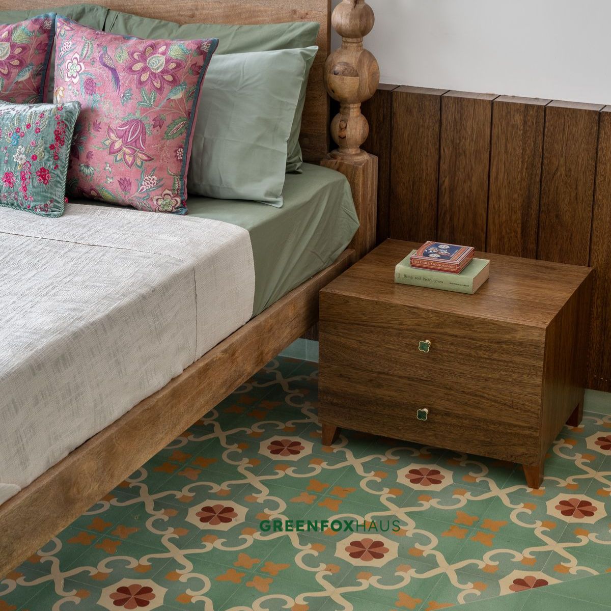 gạch lát nền 80x80 vân bông màu xanh cổ điển cho phòng ngủ ấm cúng