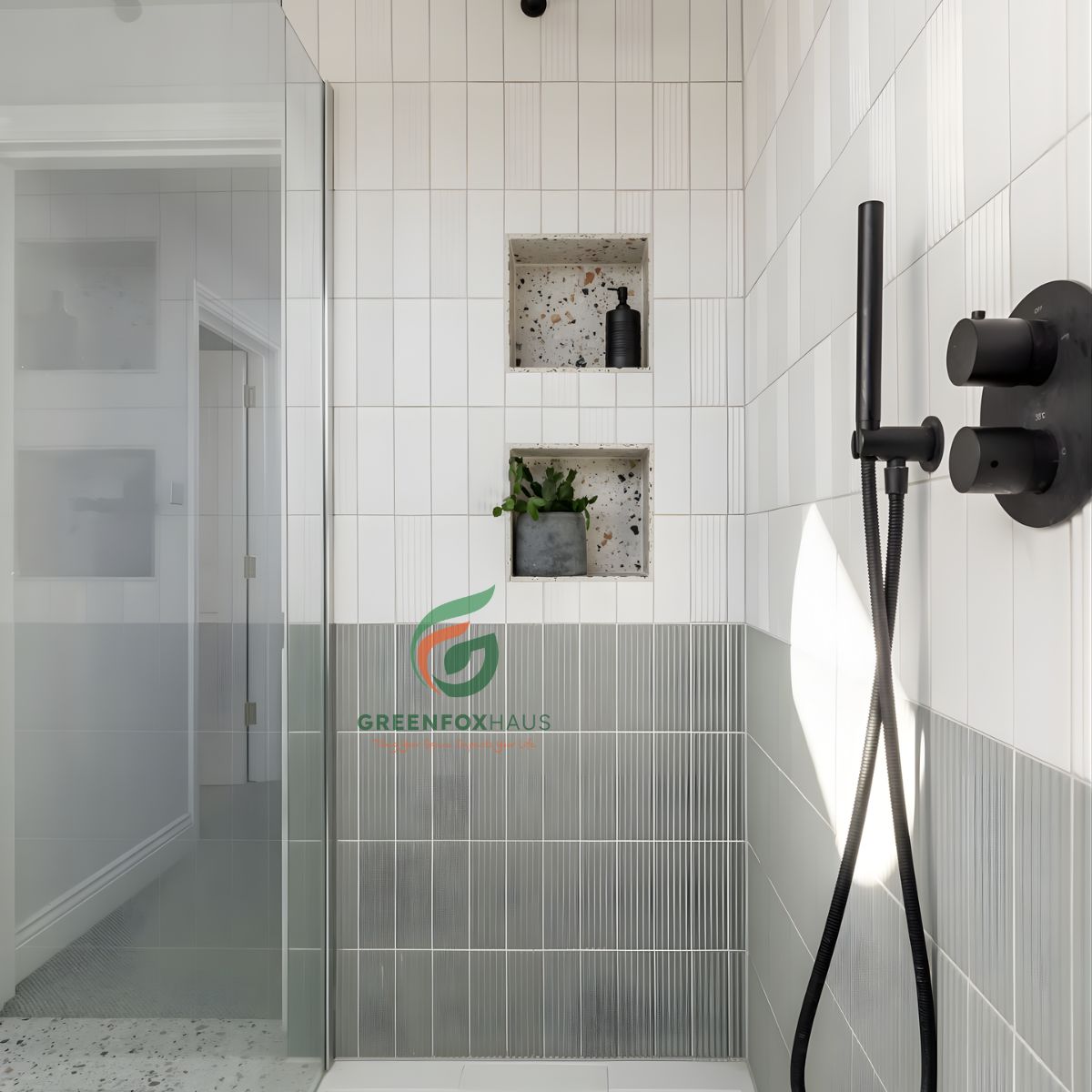 gạch thẻ ốp tường phòng tắm chống trơn dạng mosaic vỉ 300x300 bền và an toàn