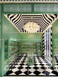 gạch caro đen trắng lát nền showroom thời trang cao cấp
