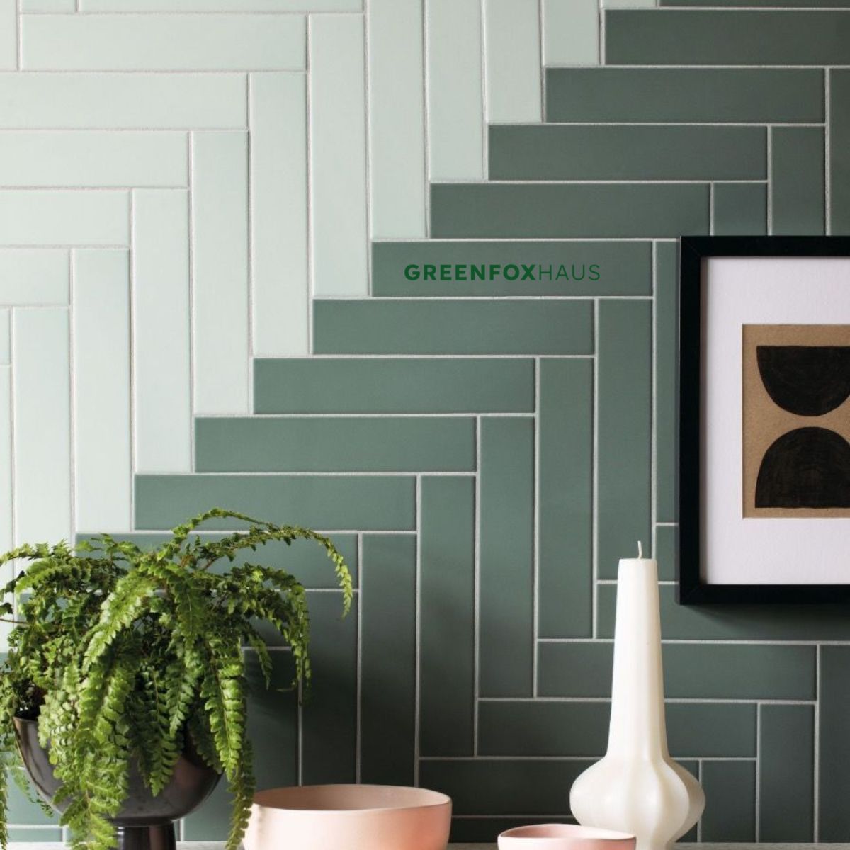 gạch thẻ xanh ốp tường kiểu xương cá tạo hiệu ứng zigzag hiện đại